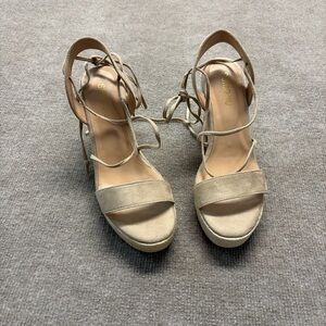 Stylish Gold Strappy Sandals